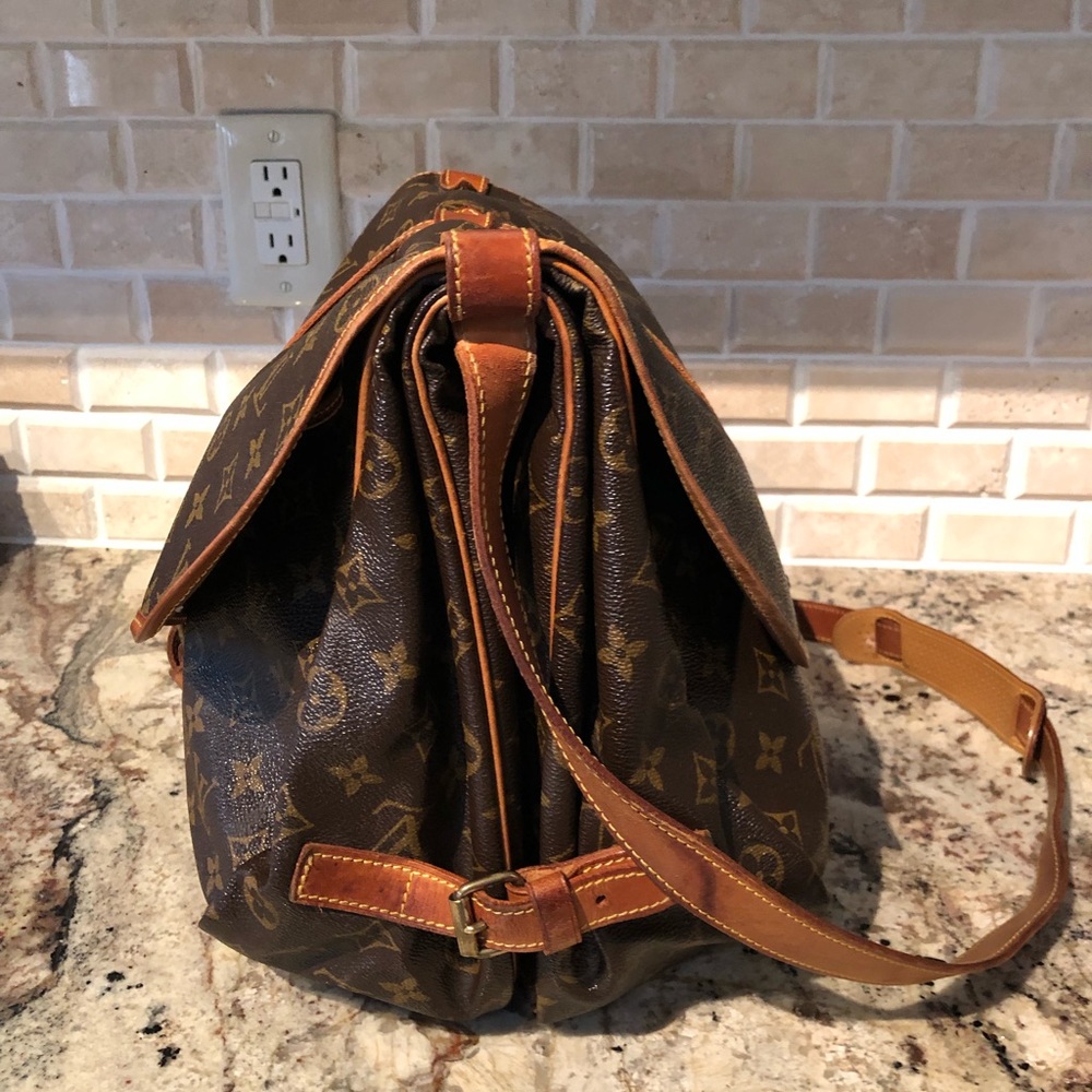 Louis Vuitton Monogram Brown Crossbody Bag - Picture 3 of 7